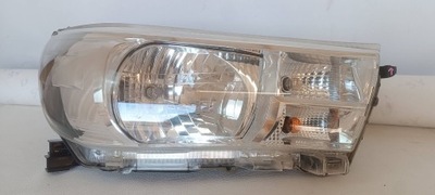 Лампа toyota hilux viii 8 15-20 правая фото №1