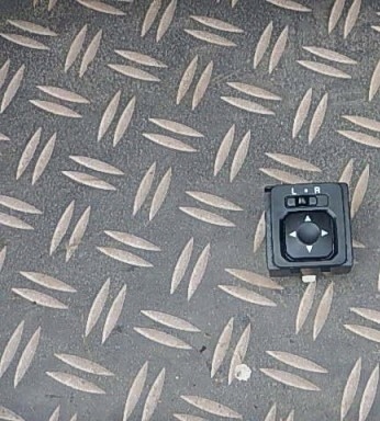 Mitsubishi lancer x переключатель выключатель зеркал фото №1