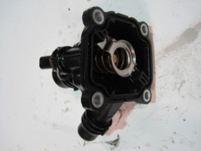 Корпус термостата volvo xc90 2,0d 32263962 фото №1