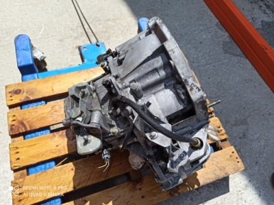 Megane ii scenic ii коробка передач передач 8200361232 фото №1