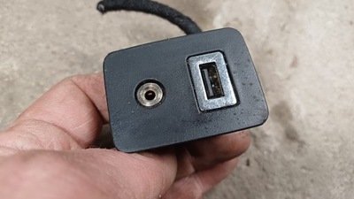 FORD ECOSPORT GNIAZDO USB OSŁONA