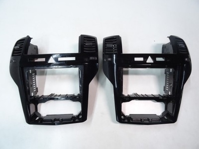 Opel zafira b piano black панель середній рамка консолі радіо фото №1