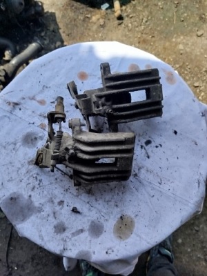 Суппорт тормозной левый правый задний  audi a4 b5 фото №1