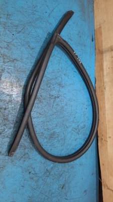 Прокладка двері правий перед volvo s40 00-04r фото №1