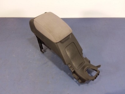 Saab 9-3 ii підлокітник тунель середній eu фото №1