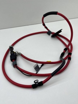 Bmw 3 e46 lci купе клема плюсова акумулятор 8368714 фото №1