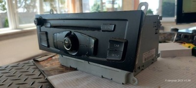 Радио заводской 8t1035152a audi a5 фото №1
