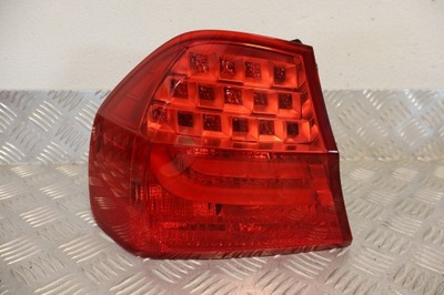 Bmw 3 e90 lift лампа лівий задня w крила 7154153 фото №1