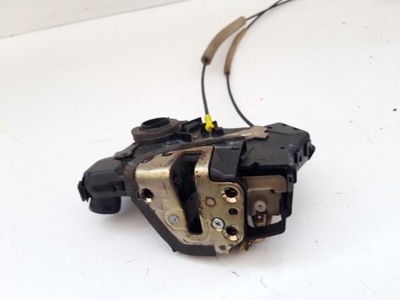 Замок ручка левый перед toyota corolla e12 6 pin фото №1