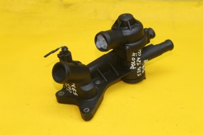 Корпус термостата polo iv 1.2 12v 03c121111b фото №1