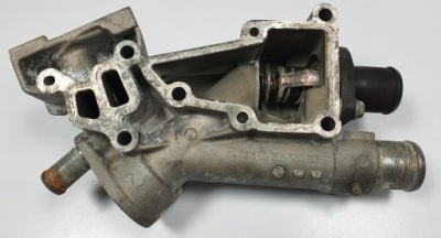 Корпус термостата citroen xsara picasso 1.8 9635696080 фото №1