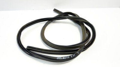 Nissan note e11 прокладка кузовна кришки багажника фото №1