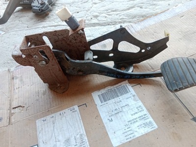 Педаль тормоза renault kangoo ii 8200820803 фото №1