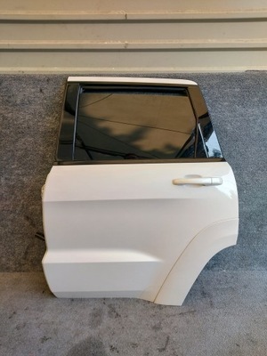 Jeep grand cherokee двері wk2 задня ліва pwd фото №1