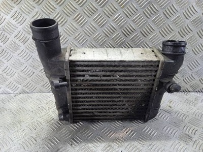 Інтеркулер do audi a4 b7 8e0145805s фото №1