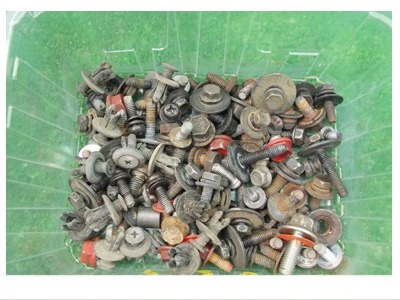 Hyundai getz 2006r - болти гвинти поперечина передній фото №1