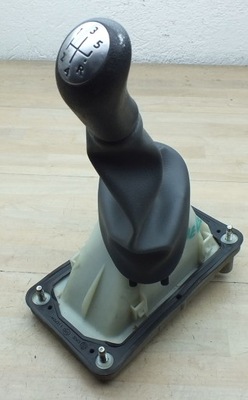 Dacia sandero i важіль перемикання передач фото №1