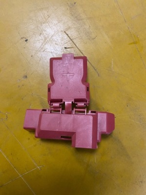 Захист кришка клеми plus infiniti q50 q70 фото №1