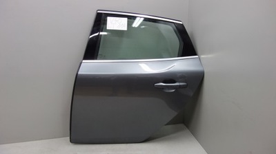 Volvo v40 двері ліва задня фото №1