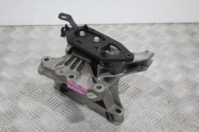 Кронштейн подушка двигателя traveller expert iii 3 фото №1