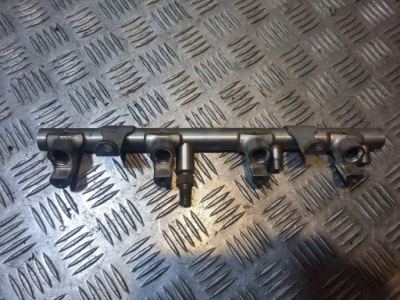 Audi s5 079133316e перед розподільник пального фото №1