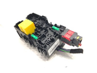 Коробка запобіжників opel crossland 9812661980 інший 1.5 102km модуль фото №1