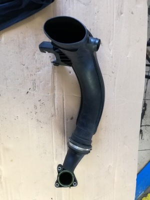 Volvo v40 ii шланг повітря 31370730 фото №1