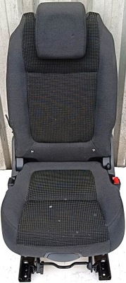 Peugeot 5008 lift 16 r сидіння середній задня isofix фото №1