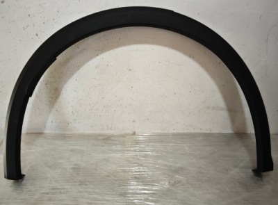 Молдинг крыла правый задняя lynk&co 01 фото №1