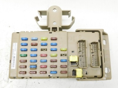 Коробка предохранителей - subaru tribeca lift 07- фото №1