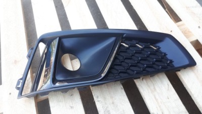 Audi оригінальний номер 8w0807682ba решітка бампера фото №1