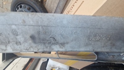 Решітка радіатора решітка радіатора nissan primastar 01-06 8200137047 фото №1