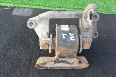 Подушка кронштейн двигуна dodge journey freemont фото №1