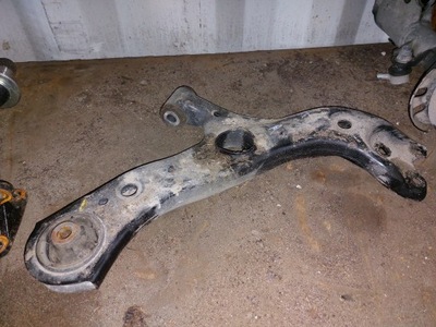 Lexus ux рычаг правый фото №1