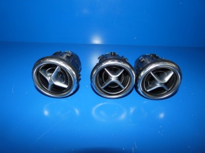 Mercedes gla w156 решітка обдув перед фото №1