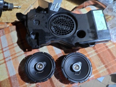 AUDI A3 ALTAVOCES REFORZADOR 8P4035382  