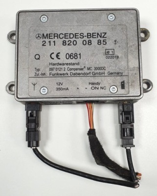 Усилитель антенны mercedes r-kl w251 2118200885 фото №1