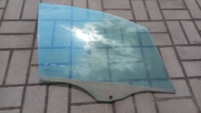 Скло двері правий перед mercedes a140 фото №1