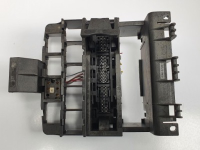 Основа коробка запобіжників mercedes w140 3.2 фото №1