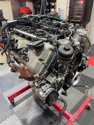 Двигун bmw m3 v8 4.0 s65b40 фото №1