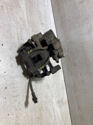 Mini clubman f54 2016 супорт правий задня 1.5 d фото №1