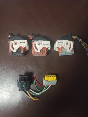 Разъёмы модуля bsm peugeot citroen 9667199780 фото №1