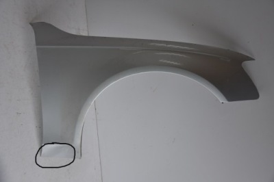 Audi a4 8k крила фото №1