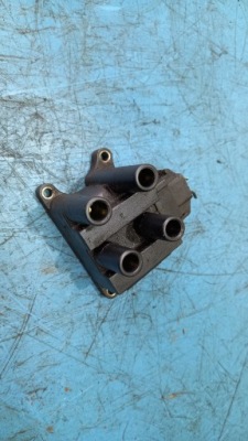 Котушка запалювання mazda tribute 2.0b 01r фото №1