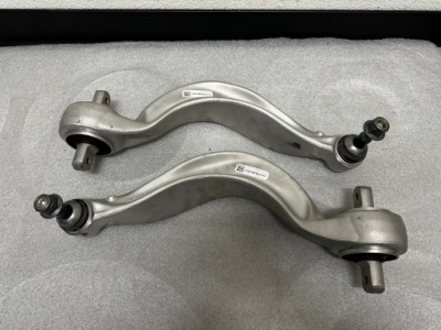 Mercedes benz r232 важіль правий лівий a2323308301 a2323308401 фото №1