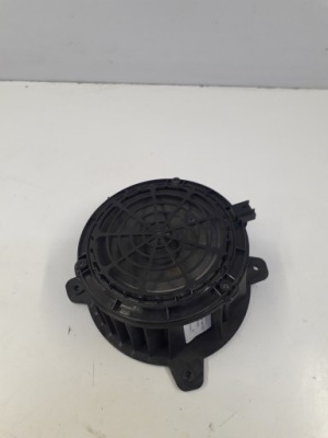 Peugeot 2008 ii динамик дверь правый перед фото №1