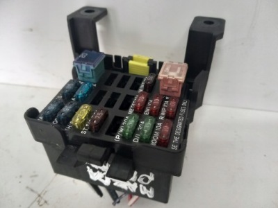 Модуль коробка запобіжників mazda premacy 99r 1.8 фото №1