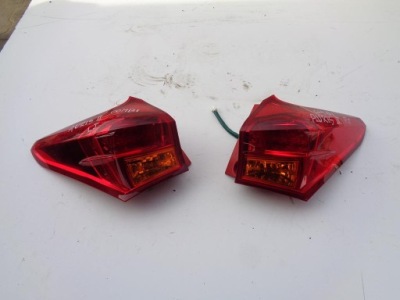 Фара правий задній led toyota auris 2 2 універсал фото №1