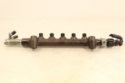 Opel astra j 1,6 cdti b16dth молдинг впрыскная 45pp3-5 55490702 фото №1