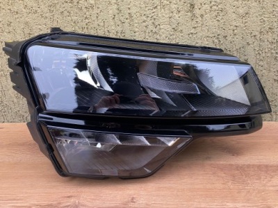 Skoda karoq 17- лампа правая передняя перед обычная led фото №1